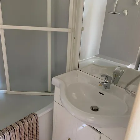 Apartment Sol-y-days Floralies, Grand Duplex 6 Personnes Proche Des Plages Le Grau-du-Roi