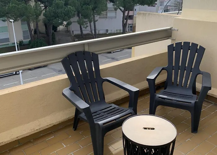 Sol-y-days Floralies, Grand Duplex 6 Personnes Proche Des Plages Appartement Le Grau-du-Roi